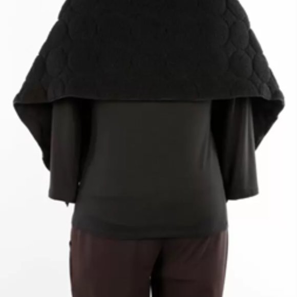 My Soul – Circles Vest – Black (One Size) - Picture 3 of 4